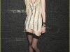 taylor-momsen-tips-hooker-heels-06