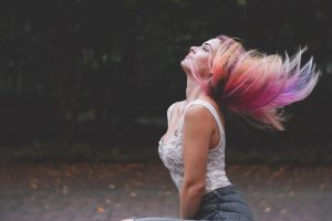 Un tinte de cabello que cambia de color con la temperatura