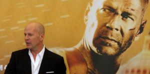 Enfermedad de Bruce Willis fue provocada por accidente