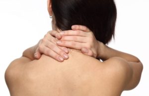 ¿Cómo aliviar el dolor cervical?