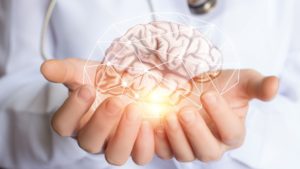 Potenciando la memoria y retrasando el Alzheimer: Hábitos para mantener la mente activa