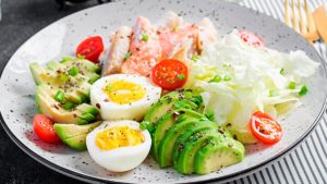 Dieta baja en carbohidratos: Pros y contras para la salud y el bienestar