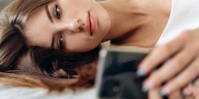 Tres hábitos negativos al despertarse que nos restan calidad de vida